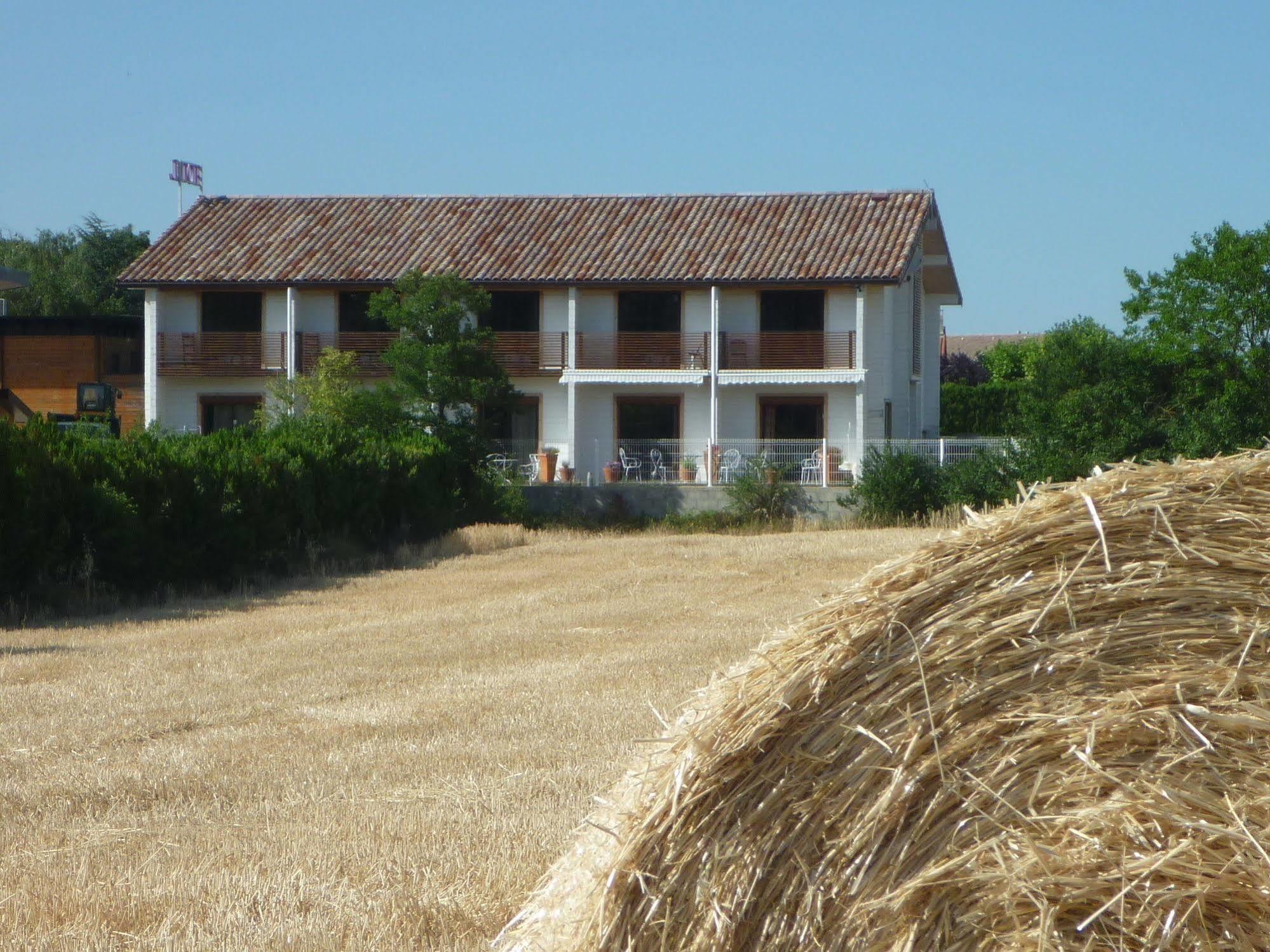Valery Hotel